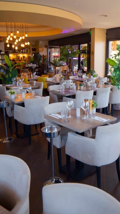 Privatisation restaurant à Nice : organisez votre événement à La Voile Rouge
